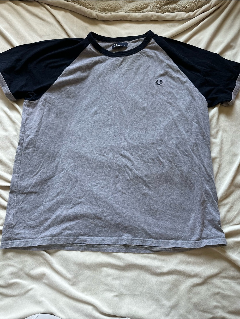 Fred Perry Men’s Baseball Raglan Tshirt Gray/Navy Blue XXL